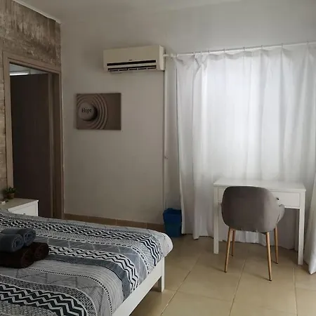 5 Bedroom Coral Bay * Péjia