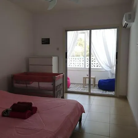 5 Bedroom Coral Bay