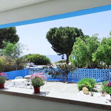 5 Bedroom Coral Bay Vila