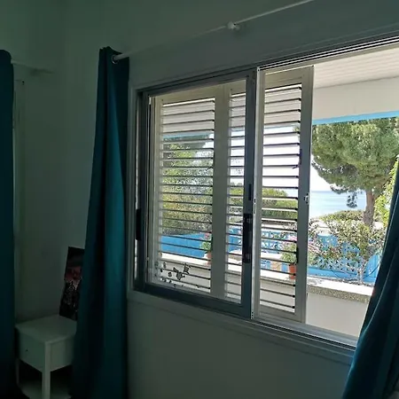 5 Bedroom Coral Bay