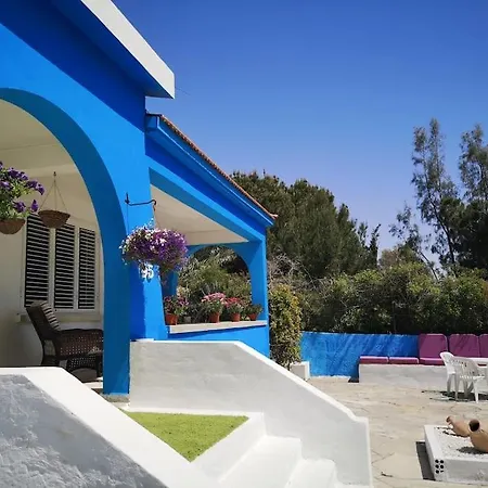 5 Bedroom Coral Bay